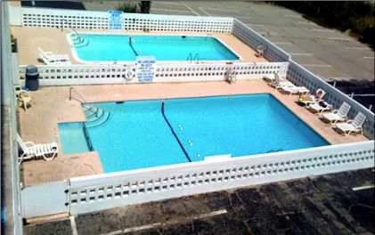 Twighlight Motel: 1701 S Ocean Blvd, Myrtle Beach, SC 29577